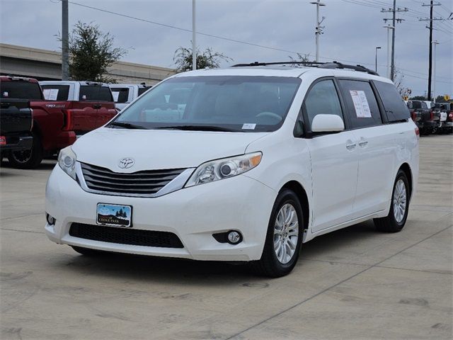 2014 Toyota Sienna 