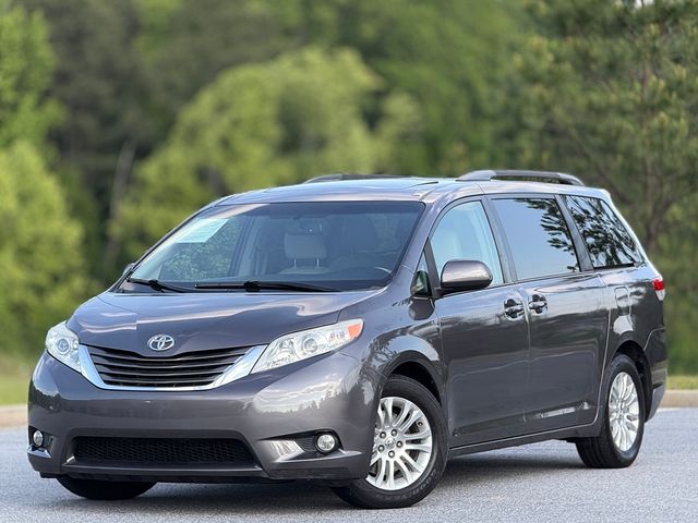 2014 Toyota Sienna 