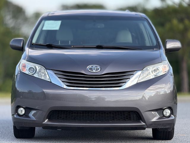 2014 Toyota Sienna 