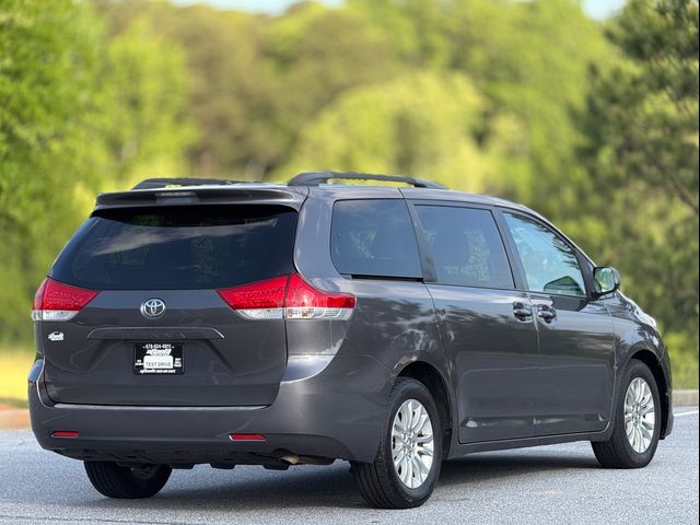 2014 Toyota Sienna 