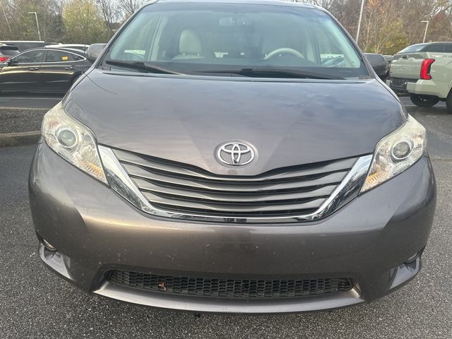 2014 Toyota Sienna XLE