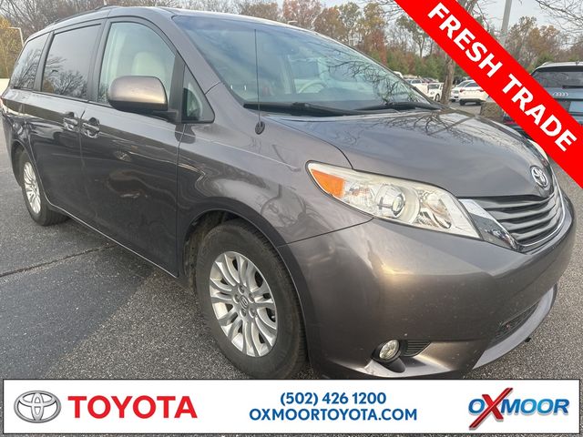 2014 Toyota Sienna XLE