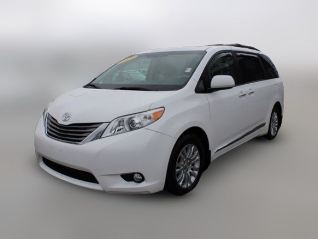 2014 Toyota Sienna XLE