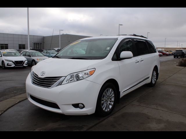 2014 Toyota Sienna XLE