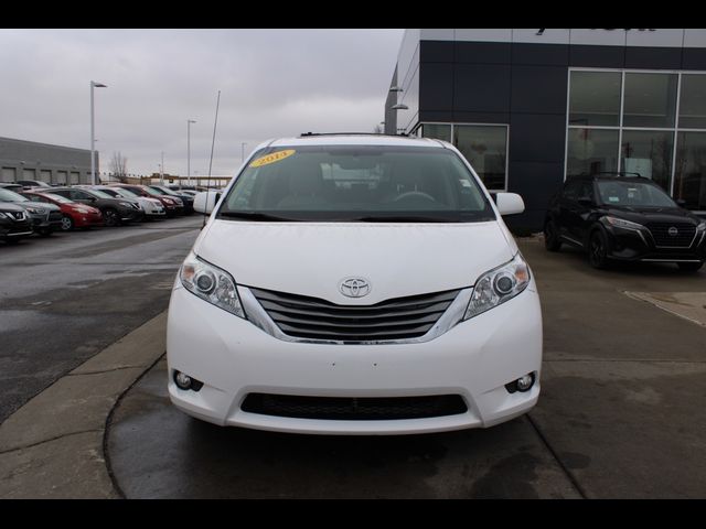 2014 Toyota Sienna XLE