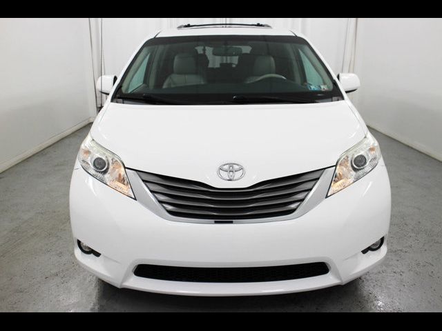 2014 Toyota Sienna XLE