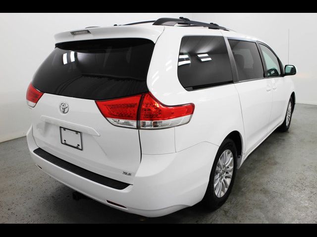 2014 Toyota Sienna XLE