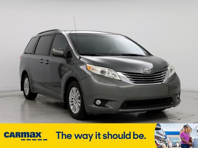 2014 Toyota Sienna XLE