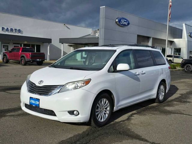 2014 Toyota Sienna XLE