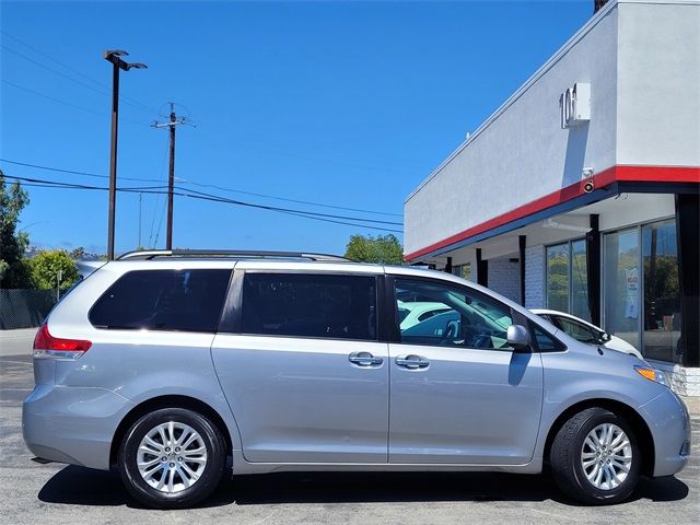 2014 Toyota Sienna XLE