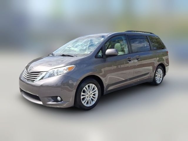 2014 Toyota Sienna 