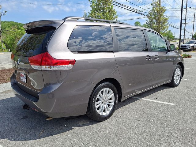 2014 Toyota Sienna 