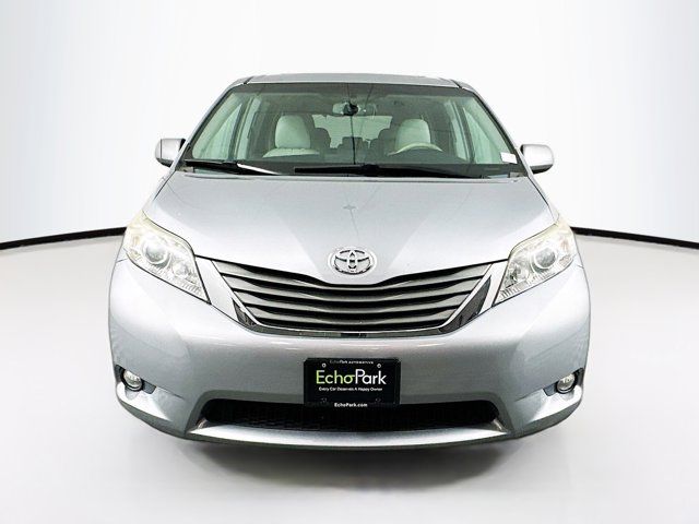 2014 Toyota Sienna XLE