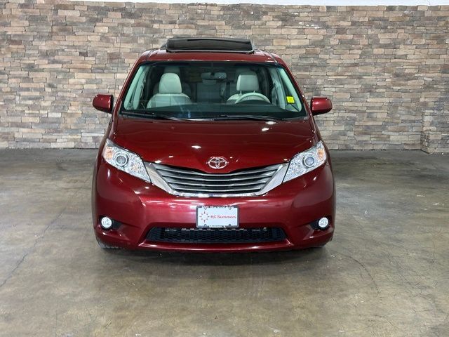 2014 Toyota Sienna XLE