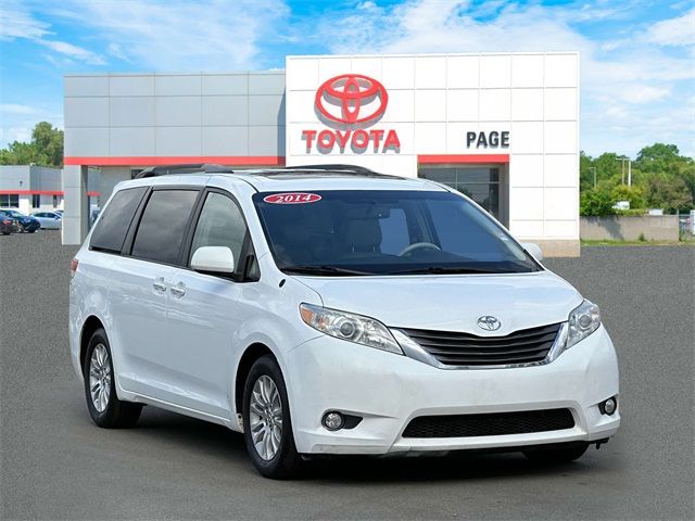 2014 Toyota Sienna XLE