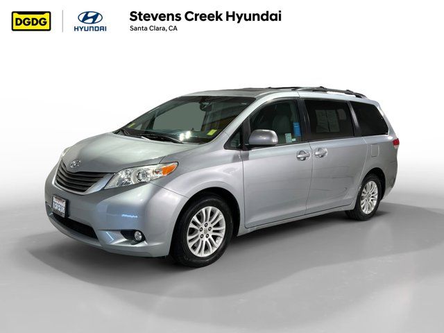 2014 Toyota Sienna XLE