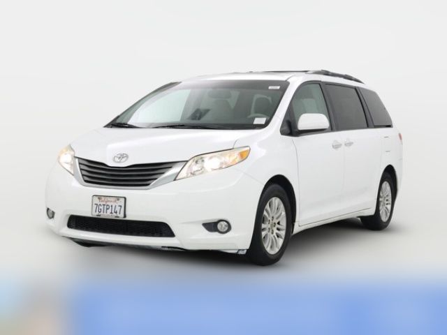 2014 Toyota Sienna XLE