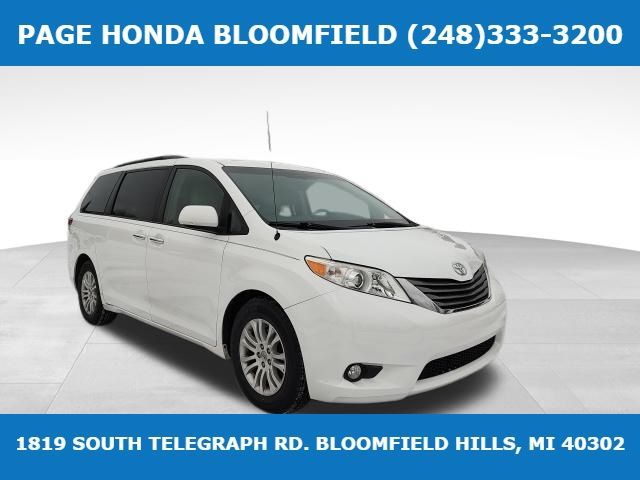 2014 Toyota Sienna XLE