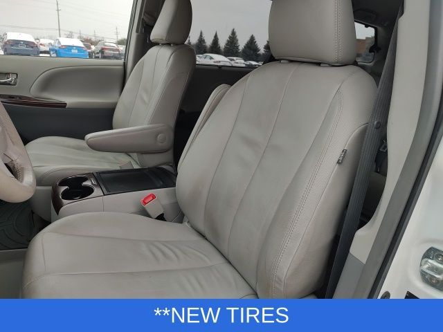 2014 Toyota Sienna XLE