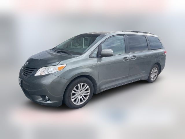 2014 Toyota Sienna XLE