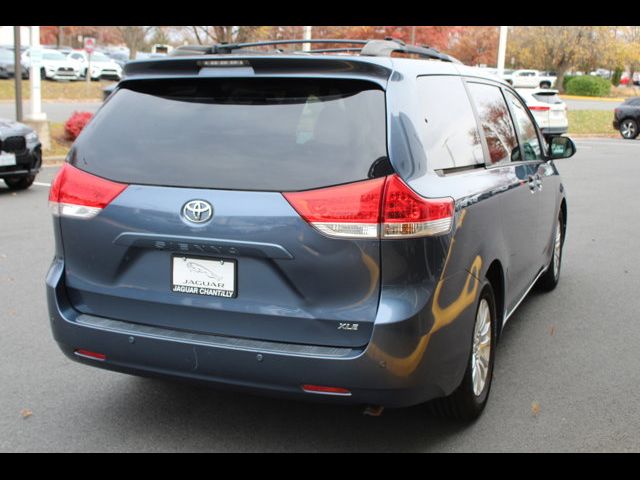 2014 Toyota Sienna XLE