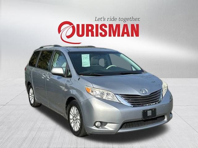 2014 Toyota Sienna XLE