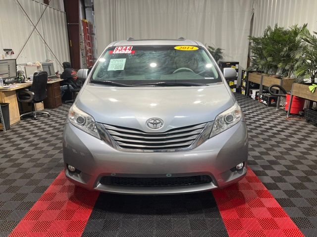 2014 Toyota Sienna XLE