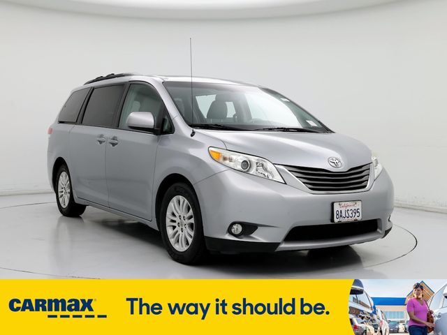 2014 Toyota Sienna XLE