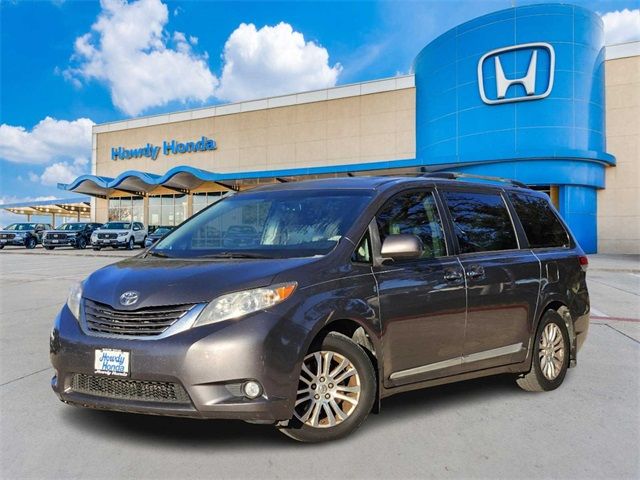 2014 Toyota Sienna 