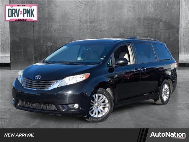 2014 Toyota Sienna XLE