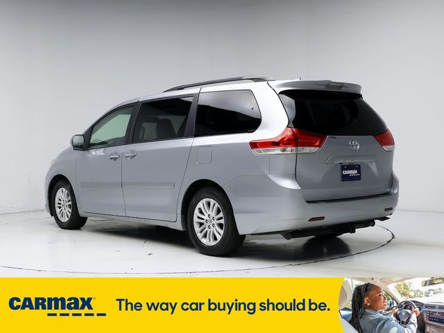 2014 Toyota Sienna XLE