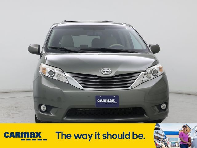 2014 Toyota Sienna XLE