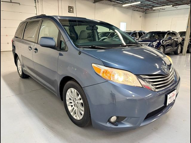 2014 Toyota Sienna 