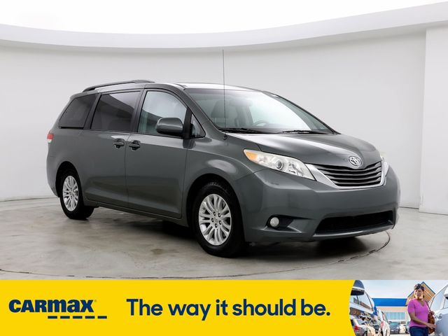 2014 Toyota Sienna XLE