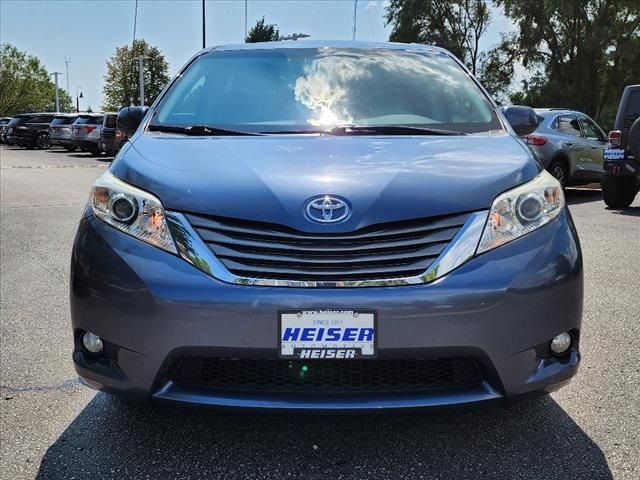 2014 Toyota Sienna XLE