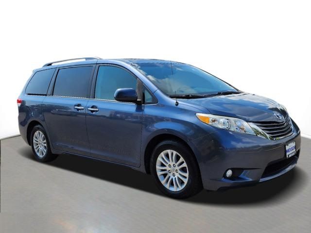 2014 Toyota Sienna XLE