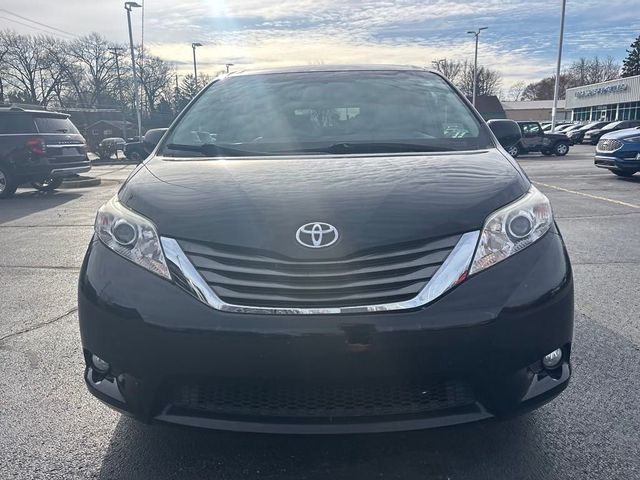 2014 Toyota Sienna 