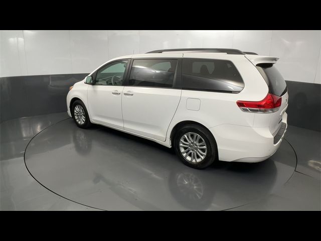 2014 Toyota Sienna 