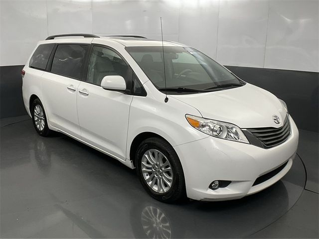 2014 Toyota Sienna XLE