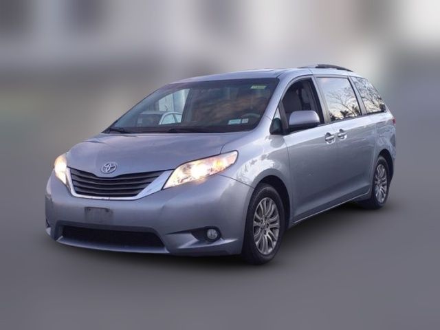 2014 Toyota Sienna XLE