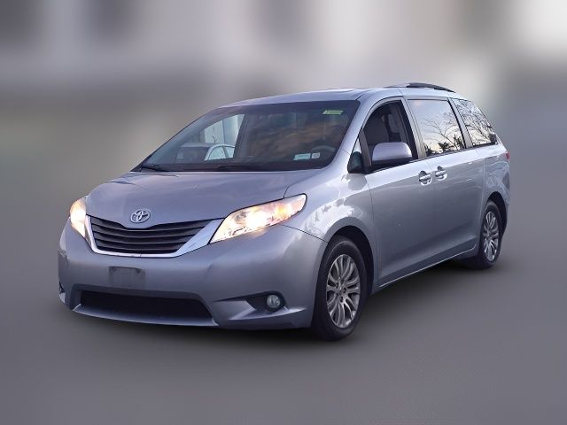 2014 Toyota Sienna XLE