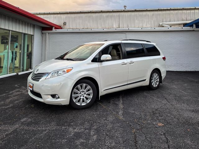 2014 Toyota Sienna XLE