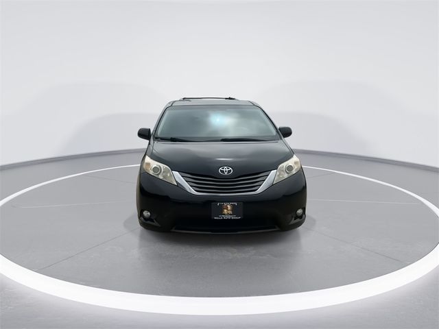 2014 Toyota Sienna XLE
