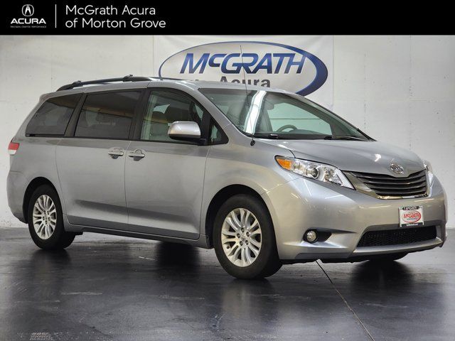 2014 Toyota Sienna XLE