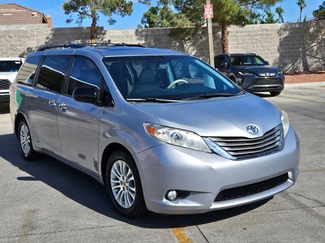 2014 Toyota Sienna XLE