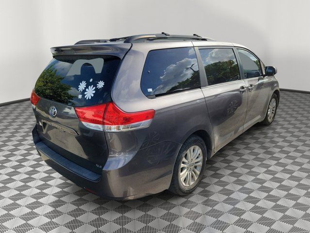 2014 Toyota Sienna XLE