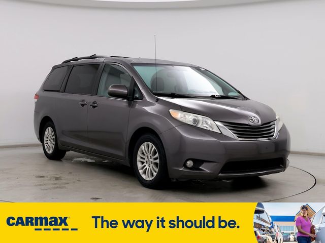 2014 Toyota Sienna XLE