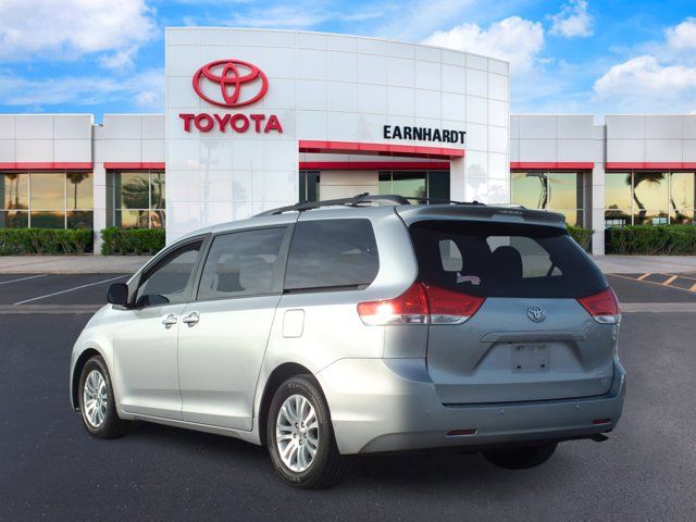 2014 Toyota Sienna 