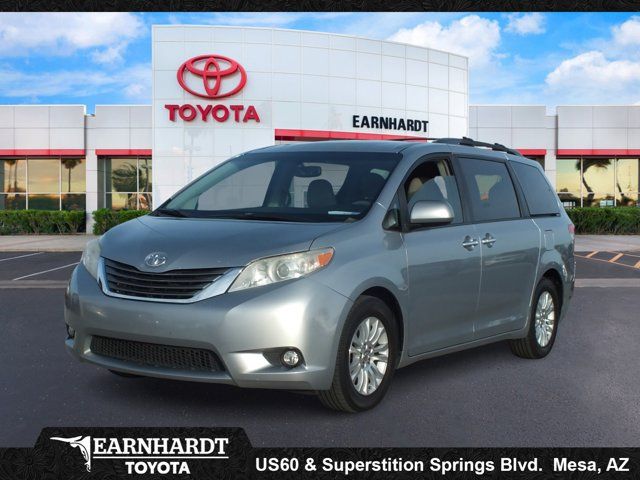 2014 Toyota Sienna 