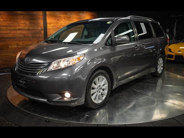 2014 Toyota Sienna XLE